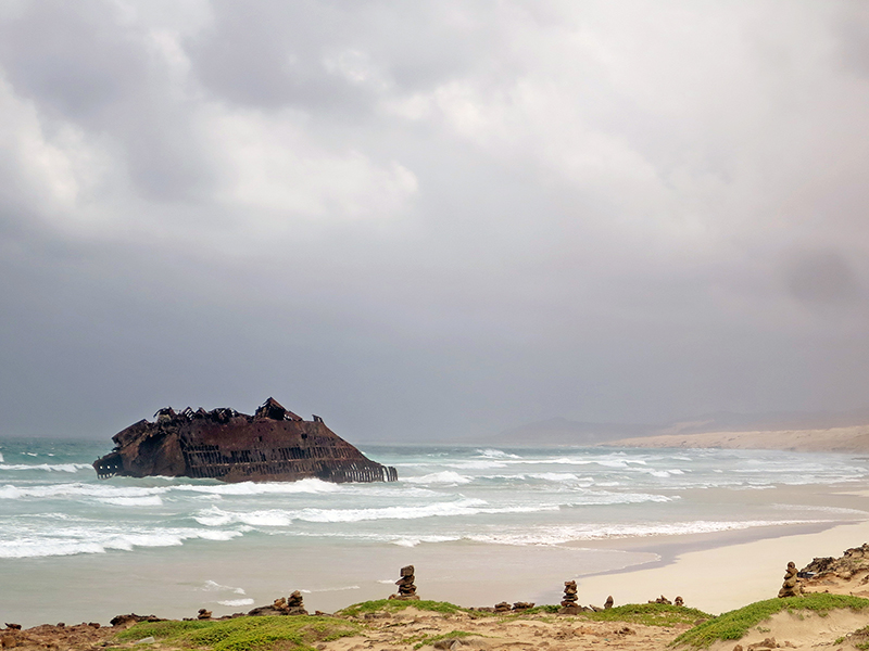 Das Frachtschiff Santa Maria lief vor 40 Jahren an der Küste von Boa Vista auf.