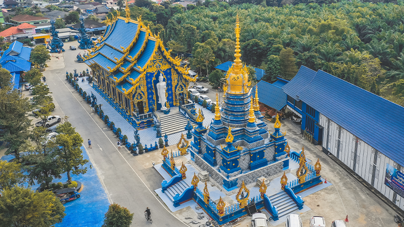 Wat Rong Suea Ten Tempel in Chiang Rai, Thailand